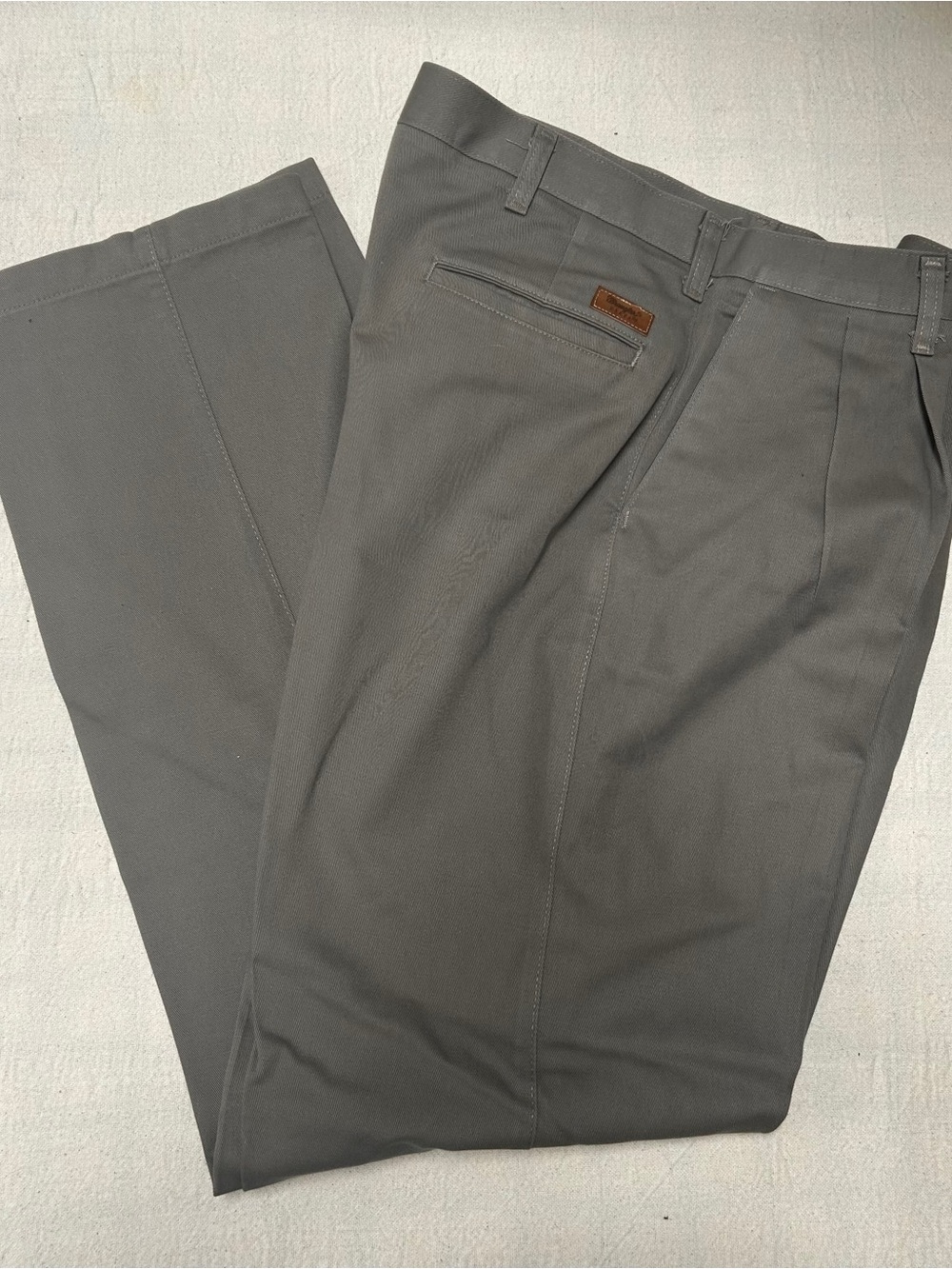 Dark Gray Wrangler RIATA 35x34 - 95SE
